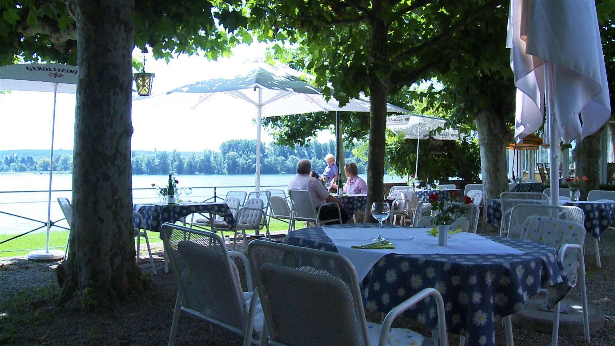 Hotel Zum Neuen Schwan Walluf Esterno foto